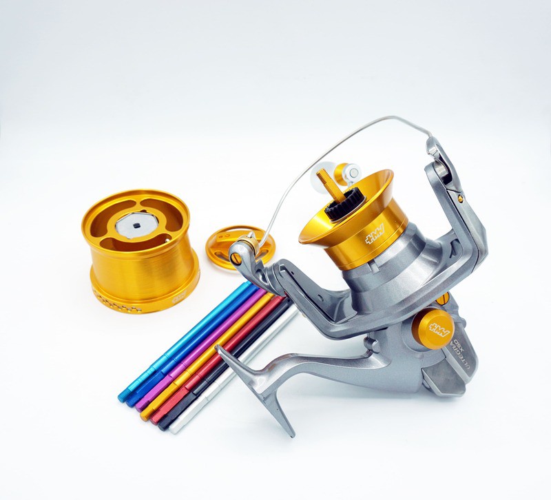 Moulinet JW Young Super Léger 4,5 – Y2080SL – Neuf En Boîte – Pêche